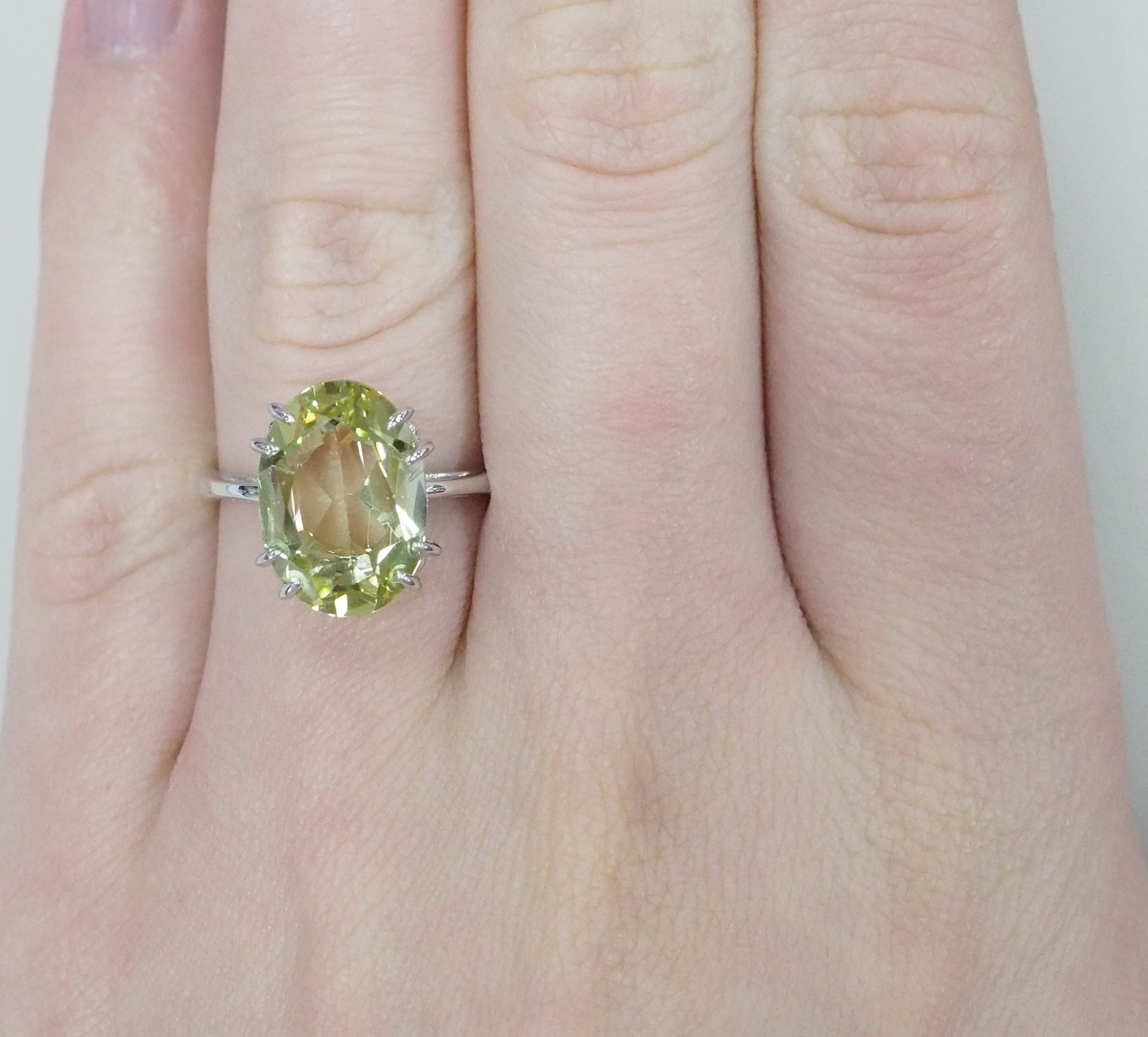 Серебряное кольцо с цитрином